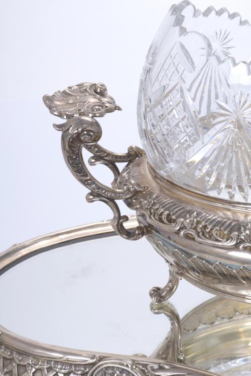 SILVER CENTREPIECE, 20TH CENTURY.