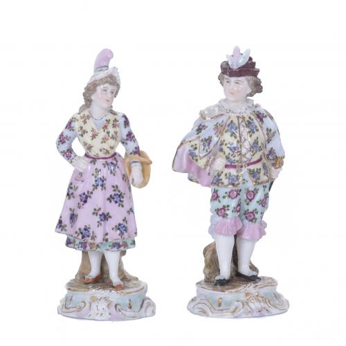 PAIR OF SMALL PORCELAIN FIGURES, 20TH CENTURY.