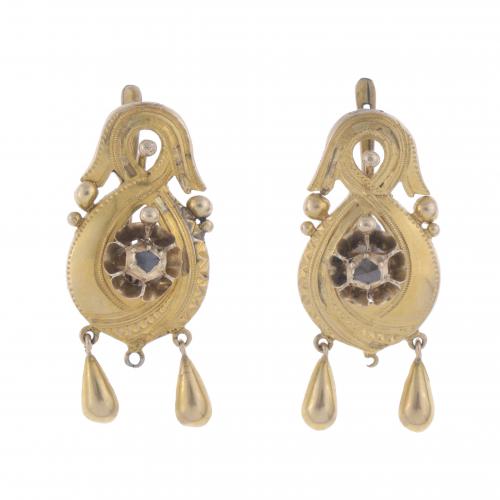 ELIZABETHAN EARRINGS.