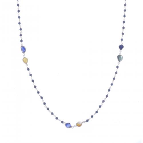 LONG NECKLACE WITH SAPPHIRES.