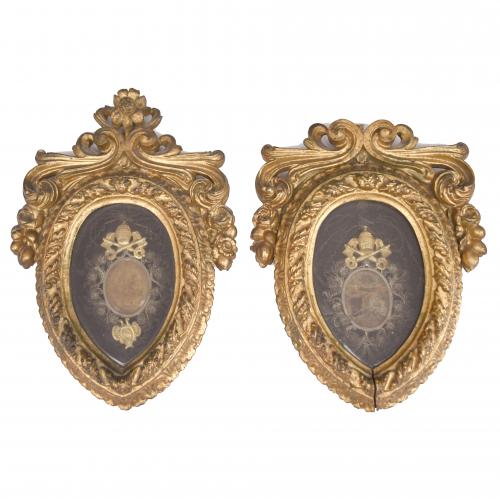 PAIR OF RELIQUARIES, 19TH CENTURY.