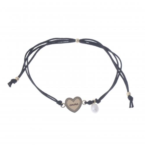 MACRAMÉ BRACELET WITH HEART