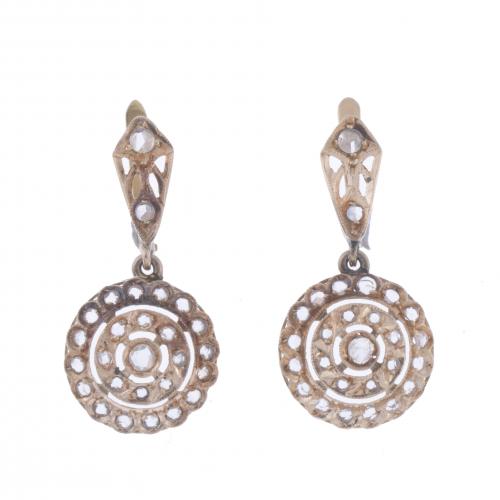 ELIZABETHAN ROSETTE EARRINGS.