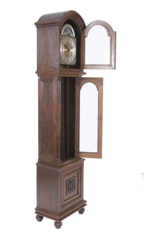 SPANISH GRANDFATHER CLOCK, SECOND HALF OF THE 20TH CENTURY.