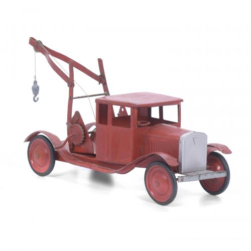 TINPLATE TOY CRANE, 20TH CENTURY.