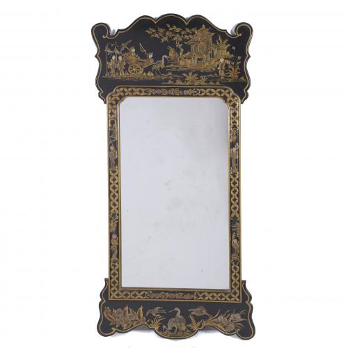 QUEEN ANNE STYLE WALL MIRROR, FIRST HALF OF THE 20TH CENTURY.