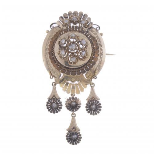 ELIZABETHAN BROOCH.