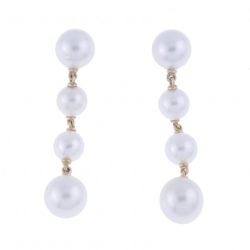 LONG EARRINGS WITH PEARL.