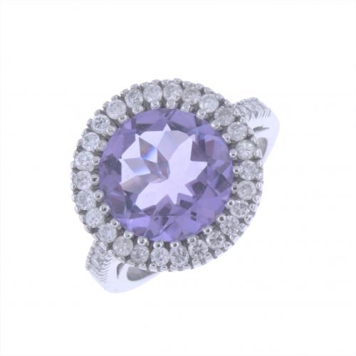 RING WITH CENTRAL AMETHYST AND DIAMONDS.