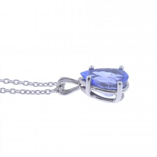 PENDANT WITH TANZANITE.