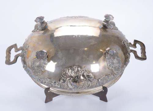 ELIZABETHAN SILVER TUREEN.