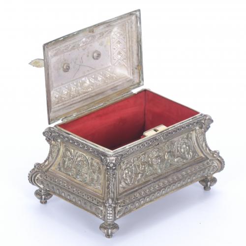 NAPOLEON III PERIOD BOX IN SILVER.