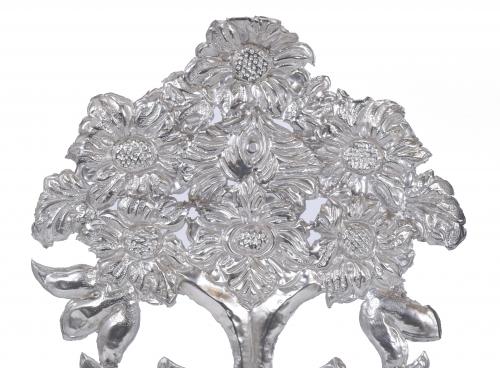 PAIR OF SILVER BOUQUETS, 20TH CENTURY.