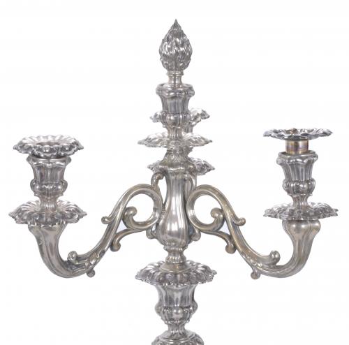 PAIR OF SILVER CANDELABRA, 20TH CENTURY.