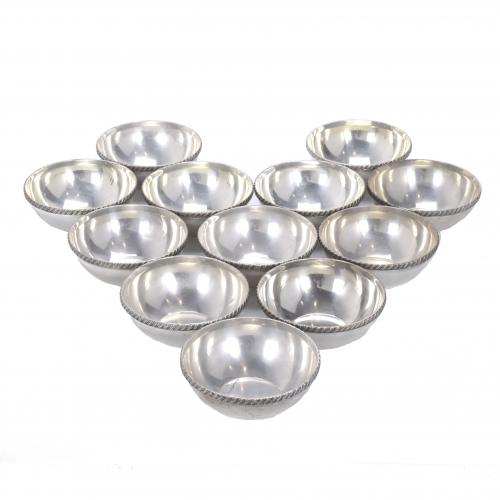 TWELVE BARCELONA SILVER BOWLS, 20TH CENTURY.