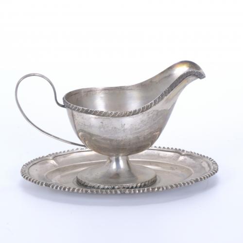 SILVER SAUCE BOAT ON PLATTER, 20TH CENTURY.