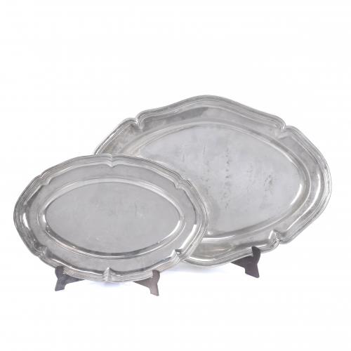 LARGE SILVER TRAY, 20TH CENTURY.