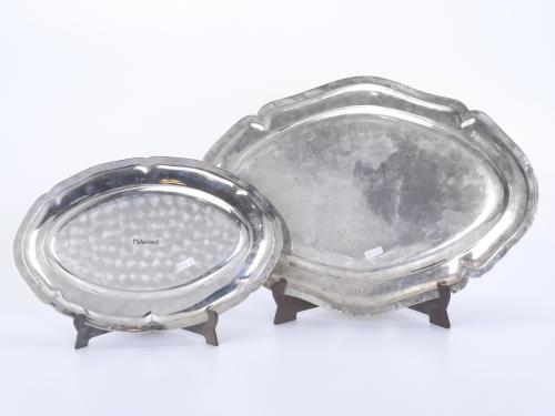 LARGE SILVER TRAY, 20TH CENTURY.