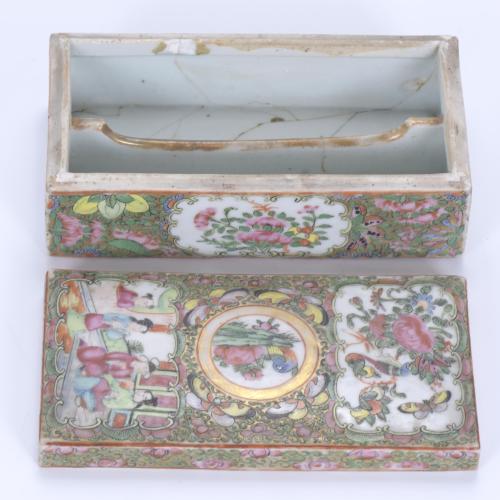 Caja china en porcelana Cantón Familia Rosa, siglo XX. 