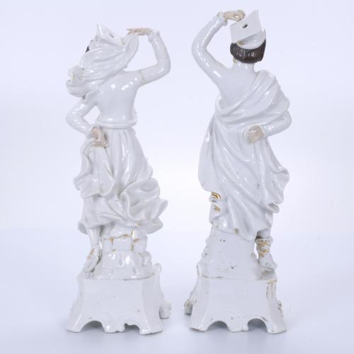 PAIR OF ELIZABETHAN PORCELAIN VASES.