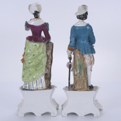 PARIS MANUFACTURE. PAIR OF PORCELAIN FIGURES FROM NAPOLEON