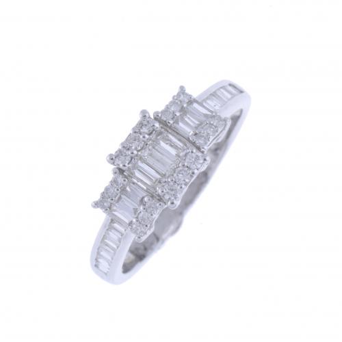 ART DECO STYLE DIAMONDS RING.