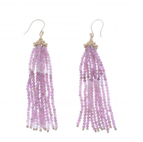 LONG POMPON EARRINGS IN ROSE QUARTZ.