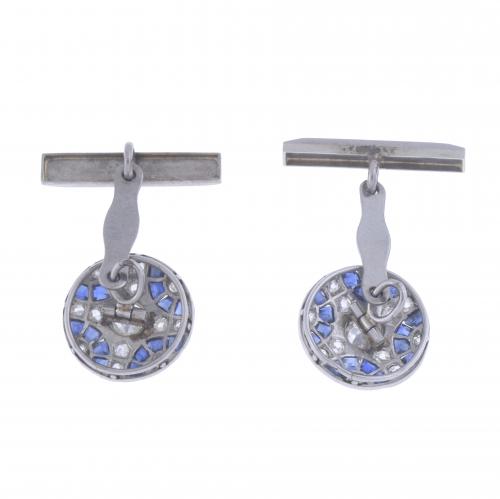 ART DECO CUFFLINKS WITH DIAMONDS AND SAPPHIRES.