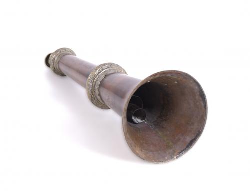 TIBETAN CEREMONIAL HORN, FIRST HALF OF THE 20TH CENTURY.