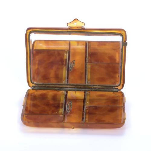 VANITY CASE IN TORTOISESHELL SIMILE, 1940&#39;S.