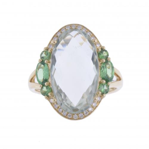 RING WITH GREEN AMETHYST.