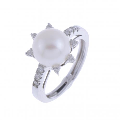 DIAMONDS AND PEARL RING.