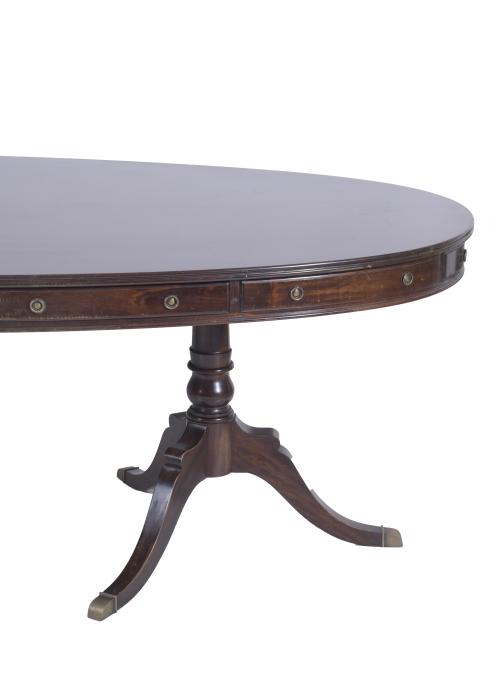 MESA DE COMEDOR DE ESTILO REGENCY, SIGLO XX.