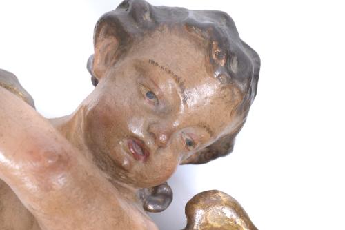 PAIR OF PUTTI IN POLYCHROME CARVING, MID 20TH CENTURY.