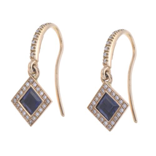 EARRINGS WITH AMETHYSTS AND DIAMONDS.