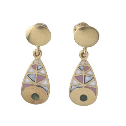 TRIBAL-INSPIRED, SHIELD-SHAPED EARRINGS.