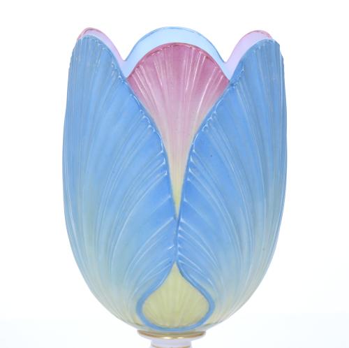 COLOURED OPALINE VASE, NAPOLEON III, 19TH CENTURY.