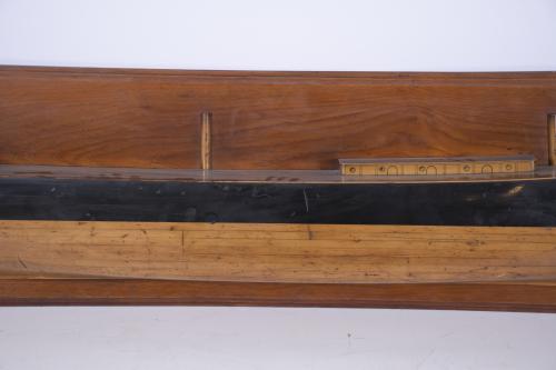 MODEL OF A FRIGATE HULL. 20TH CENTURY.