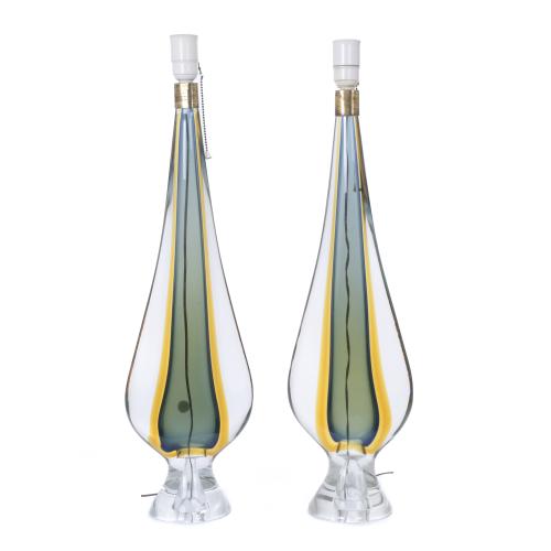 PAREJA DE LÁMPARAS EN CRISTAL DE MURANO SIGUIENDO MODELOS DE FLAVIO POLI, SIGLO XX. 