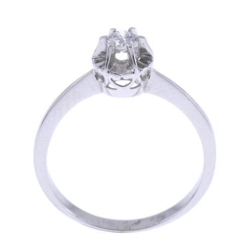 DIAMOND SOLITAIRE RING.