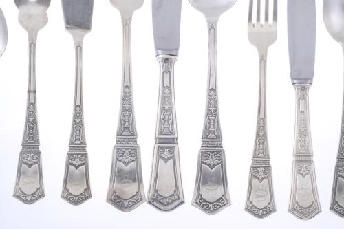 SPANISH SILVER CUTLERY IN ELIZABETHAN STYLE.