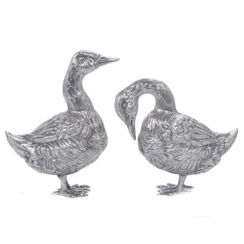 PAREJA DE PATOS EN PLATA ESPAÑOLA, SIGLO XIX.