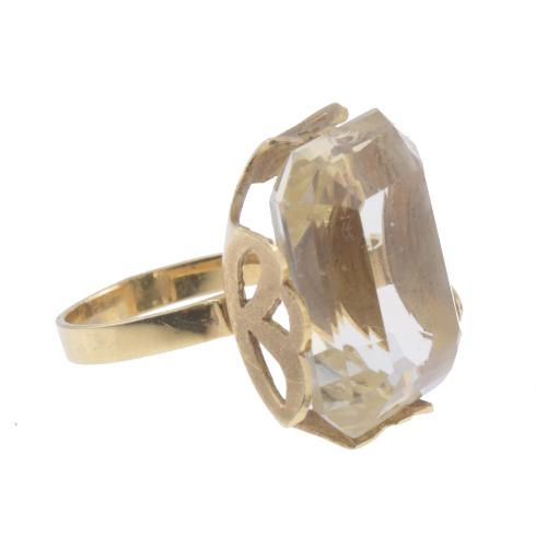 LARGE RING WITH YELLOW TOPAZ.