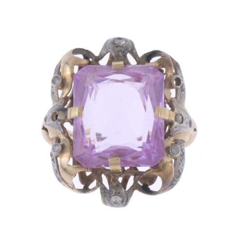 RING WITH ROSE DE FRANCE, EARLY 20TH CENTURY.