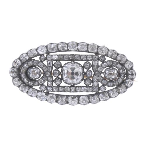 BROOCH WITH DIAMONDS. 1940'S.