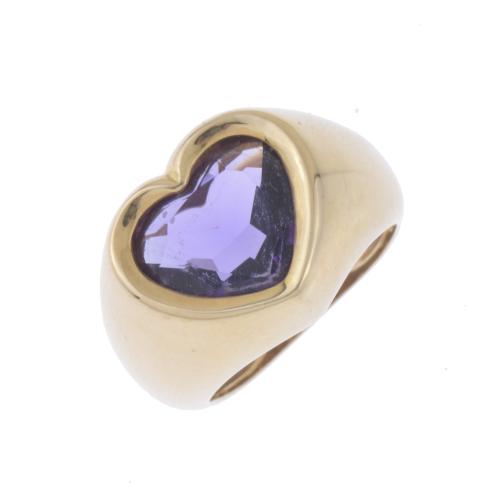 HEART RING WITH AMETHYST.