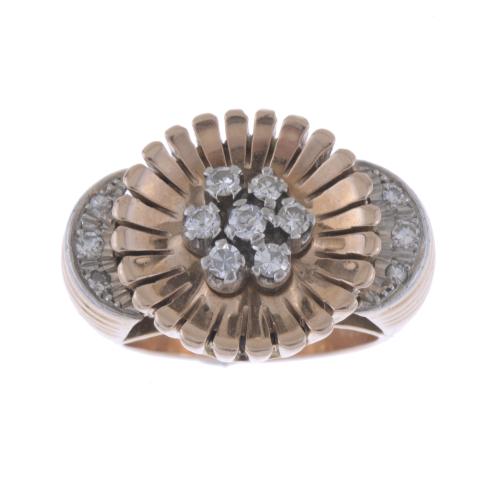 CHEVALIER STYLE RING WITH DIAMONDS.