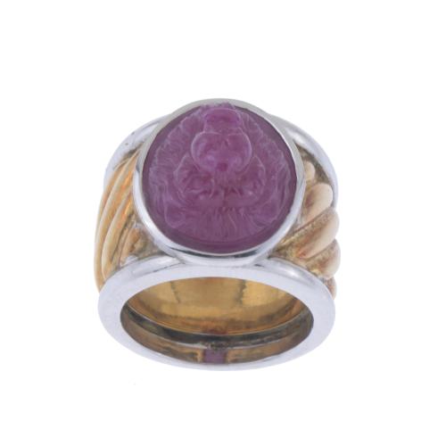 BICOLOUR RING WITH LION IN RUBY.