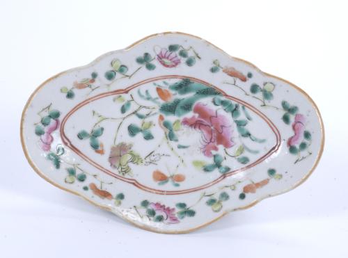 CUATRO BANDEJAS PORCELANA CHINA FAMILIA ROSA, FIN. S. XIX.