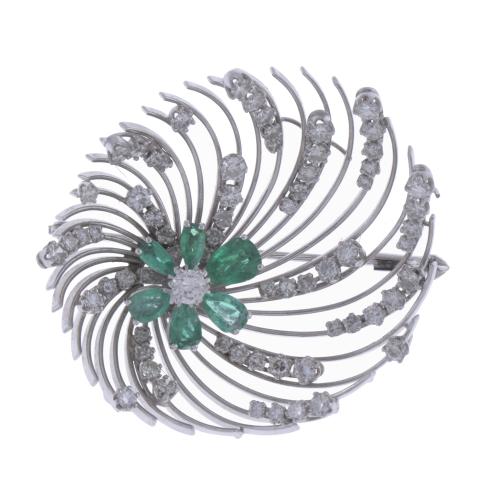 1950&#39;S BROOCH WITH EMERALDS AND DIAMONDS 